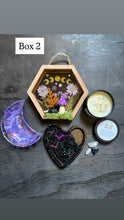 Load image into Gallery viewer, Pre made gift box