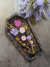 Load image into Gallery viewer, Moonshadow coffin