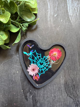 Load image into Gallery viewer, Web of love