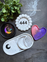 Load image into Gallery viewer, Tray mystery box