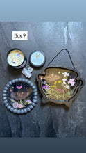 Load image into Gallery viewer, Pre made gift box