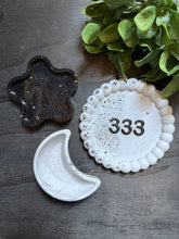 Load image into Gallery viewer, Tray mystery box