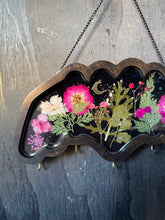 Load image into Gallery viewer, Bat in Bloom accessory holder