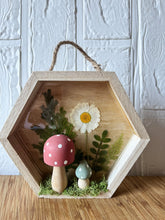 Load image into Gallery viewer, Pixie shadow box