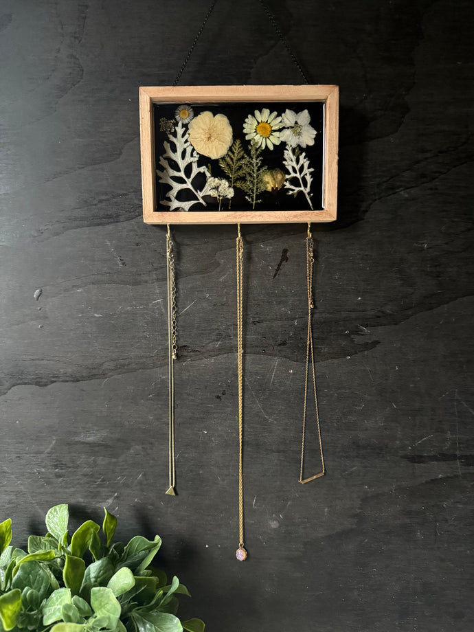 Midnight fields accessory holder