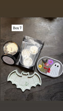 Load image into Gallery viewer, Pre made gift box
