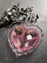 Load image into Gallery viewer, Shadowed romance heart tray
