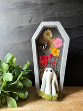 Load image into Gallery viewer, Garden Ghost Coffin
