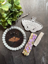 Load image into Gallery viewer, Magical Moth gift set
