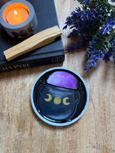 Load image into Gallery viewer, Spooky ring dish
