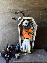 Load image into Gallery viewer, Ghostwood grove coffin
