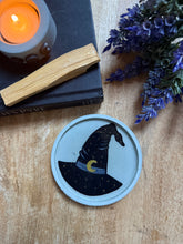 Load image into Gallery viewer, Spooky ring dish
