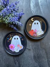 Load image into Gallery viewer, Ghoul in bloom tray (small)
