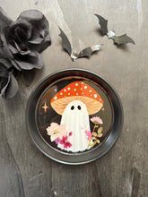 Load image into Gallery viewer, Spirit of the wildflower shroom

