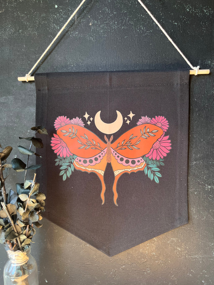Amalia moth wall pennant