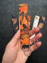 Load image into Gallery viewer, Key wristlets

