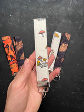 Load image into Gallery viewer, Key wristlets
