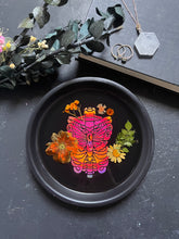 Load image into Gallery viewer, Ribcage tray
