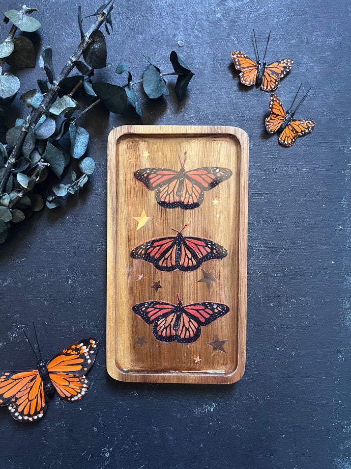 Monarch tray